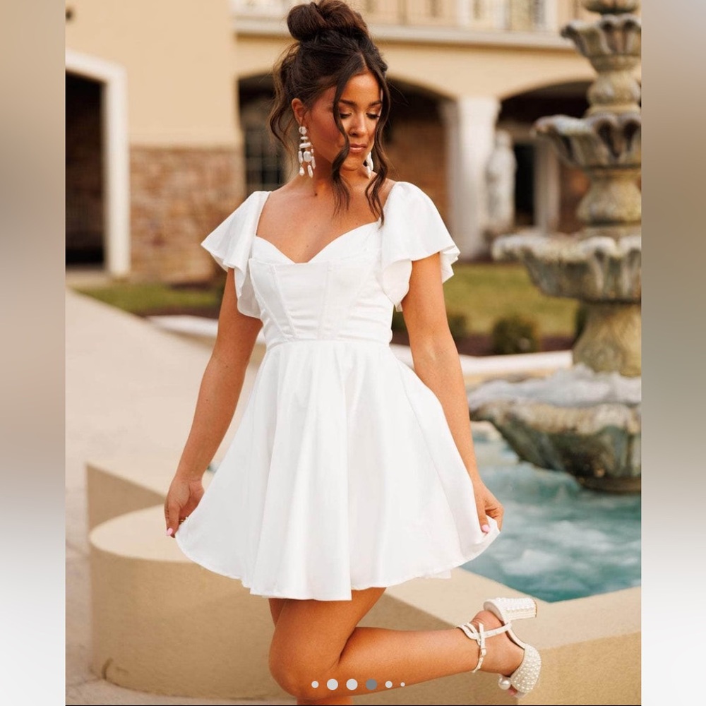 Chic White Mini Dress